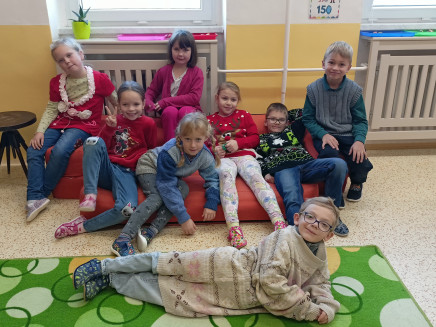 den ošklivých svetrů2