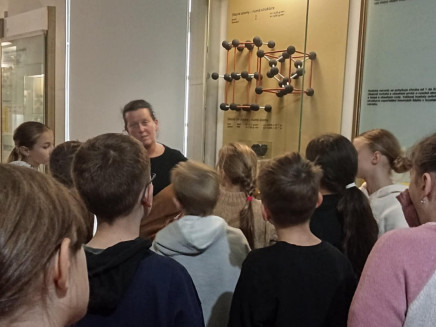 680451c8-a882-414b-8a4a-bc7dcaa337ea